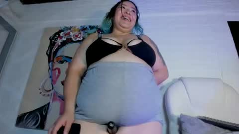 Snapshot of gorditalivability chatting on 04/21/26, 02:51 brenda online show from 04/21/26, 02:51