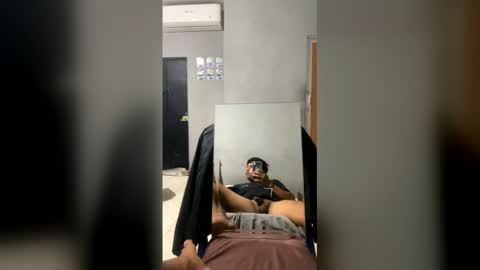 Snapshot of gordo_elias5 chatting on 12/14/25, 07:14 gordo_elias5 online show from 12/14/25, 07:14