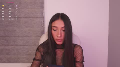 Snapshot of gorgeous_brunette chatting on 02/09/26, 09:24 Rose online show from 02/09/26, 09:24