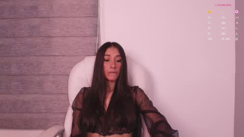 Snapshot of gorgeous_brunette chatting on 02/13/26, 09:05 Rose online show from 02/13/26, 09:05