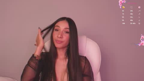 Snapshot of gorgeous_brunette chatting on 03/27/26, 08:09 Rose online show from 03/27/26, 08:09