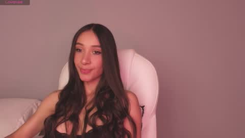 Snapshot of gorgeous_brunette chatting on 03/31/26, 08:15 Rose online show from 03/31/26, 08:15