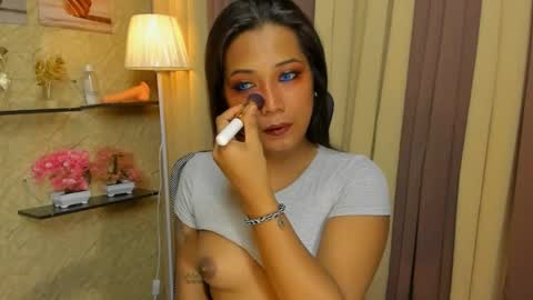 Snapshot of gorgeous_dark_luna chatting on 05/11/26, 04:48 RIANA online show from 05/11/26, 04:48