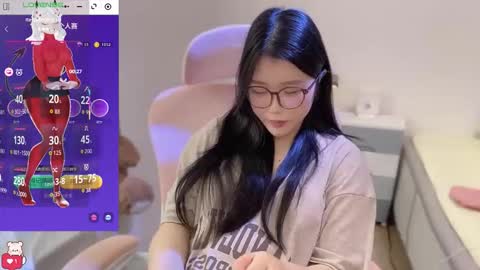 gorgeous girl33 online show from 03/08/26, 02:04