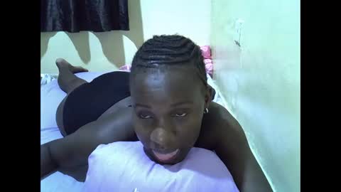 Snapshot of gorgeous_maya1 chatting on 05/16/26, 12:40 gorgeous_maya1 online show from 05/16/26, 12:40