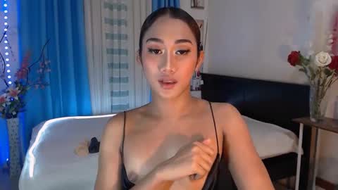 gorgeous_nicole online show from 12/25/24, 10:28