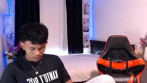 gorgeous_nicole online show from 02/05/25, 10:12