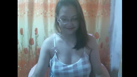 Snapshot of gorgeousmama chatting on 09/17/25, 09:22 gorgeousmama online show from 09/17/25, 09:22