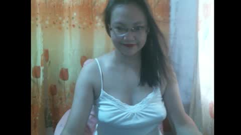 Snapshot of gorgeousmama chatting on 10/18/25, 04:48 gorgeousmama online show from 10/18/25, 04:48