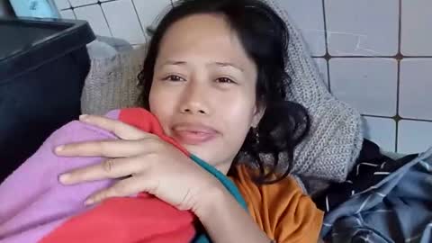 Snapshot of gorgeouspinay_babe chatting on 03/15/26, 10:49 GorgeousPinay babe online show from 03/15/26, 10:49