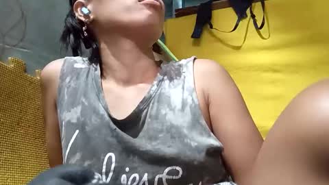 Snapshot of gorgeouspinay_babe chatting on 03/24/26, 12:48 GorgeousPinay babe online show from 03/24/26, 12:48