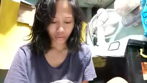 Snapshot of gorgeouspinay_babe chatting on 04/06/26, 08:21 GorgeousPinay babe online show from 04/06/26, 08:21