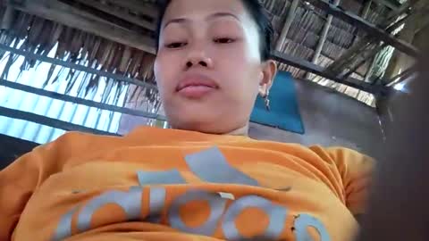 Snapshot of gorgeouspinay_babe chatting on 04/17/26, 01:08 GorgeousPinay babe online show from 04/17/26, 01:08