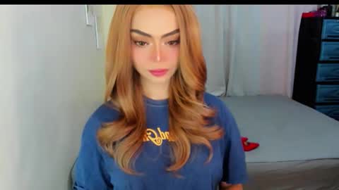 Snapshot of gorgeoustransgirl chatting on 03/24/26, 01:16 Emmy online show from 03/24/26, 01:16