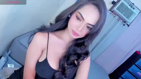 Snapshot of gorgeoustransgirl chatting on 04/16/26, 11:00 Emmy online show from 04/16/26, 11:00