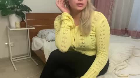 Victoria online show from 06/01/26, 03:47