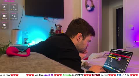 Snapshot of gotamcouple chatting on 01/07/25, 07:31 Baby online show from 01/07/25, 07:31