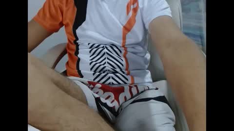 Snapshot of goten7 chatting on 11/09/25, 12:31 Andres online show from 11/09/25, 12:31