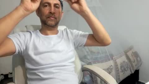 Snapshot of goten7 chatting on 02/01/26, 11:58 Andres online show from 02/01/26, 11:58