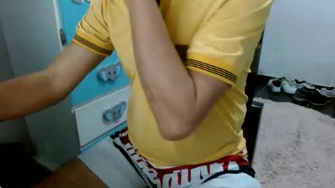 Snapshot of goten7 chatting on 02/04/26, 12:11 Andres online show from 02/04/26, 12:11