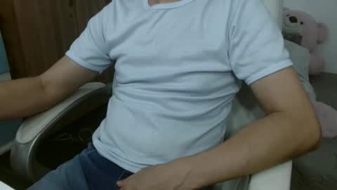 Snapshot of goten7 chatting on 04/09/26, 10:31 Andres online show from 04/09/26, 10:31