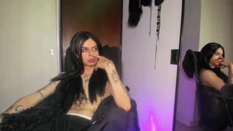 Snapshot of goth_ru chatting on 03/17/26, 01:21 Russ online show from 03/17/26, 01:21