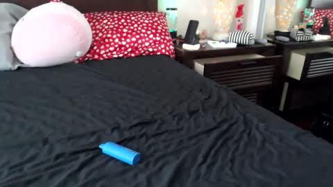 Snapshot of gothbaby305 chatting on 03/05/25, 04:57 gothbaby305 online show from 03/05/25, 04:57