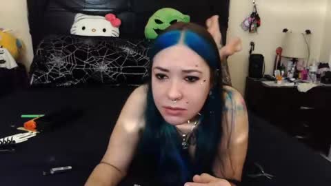 Snapshot of gothbaby305 chatting on 10/18/25, 06:30 gothbaby305 online show from 10/18/25, 06:30