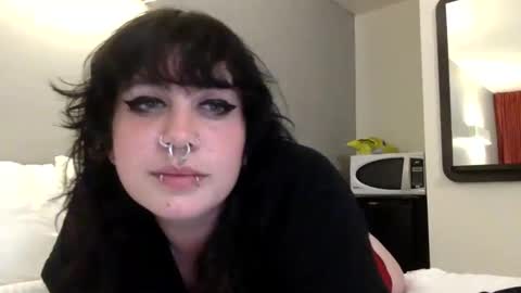 Snapshot of gothgoddessrose666 chatting on 04/19/26, 05:18 Goddessr0se online show from 04/19/26, 05:18