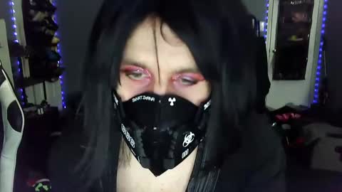 Snapshot of gothic123451 chatting on 12/29/24, 10:14 Victoriana online show from 12/29/24, 10:14