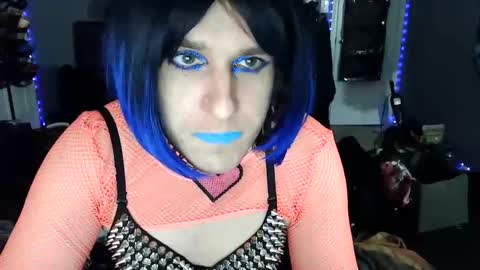 Snapshot of gothic123451 chatting on 12/31/24, 06:46 Victoriana online show from 12/31/24, 06:46