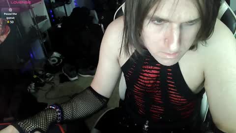 Snapshot of gothic123451 chatting on 01/18/25, 07:15 Victoriana online show from 01/18/25, 07:15