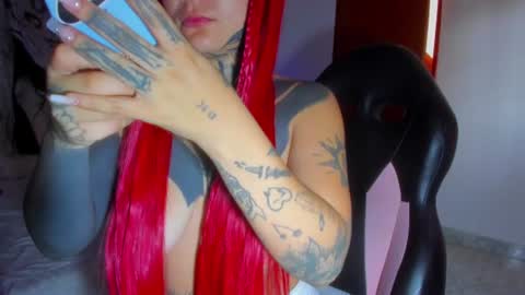 Snapshot of gothic9goddes chatting on 07/30/26, 01:10 GG online show from 07/30/26, 01:10