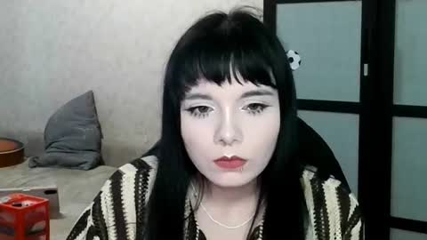 Snapshot of gothickq chatting on 07/18/26, 04:55 gothickq online show from 07/18/26, 04:55