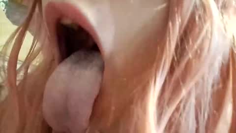 gothicrose4 online show from 10/12/25, 11:20