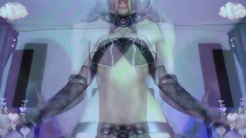        online show from 05/06/26, 04:08
