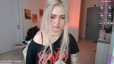 Snapshot of gothkittys chatting on 03/30/26, 12:39 traumfrau Kira angel face devil eyes I SELL A LOT VIDEO IN GALLERY online show from 03/30/26, 12:39