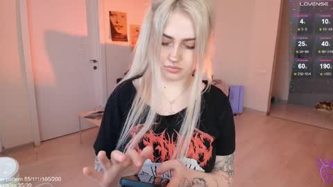 Snapshot of gothkittys chatting on 04/07/26, 12:16 traumfrau Kira angel face devil eyes I SELL A LOT VIDEO IN GALLERY online show from 04/07/26, 12:16
