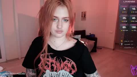 Snapshot of gothkittys chatting on 04/15/26, 07:58 traumfrau Kira angel face devil eyes I SELL A LOT VIDEO IN GALLERY online show from 04/15/26, 07:58