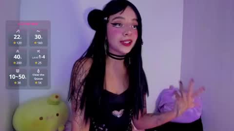 Snapshot of gothv chatting on 07/11/26, 02:36 Violet online show from 07/11/26, 02:36