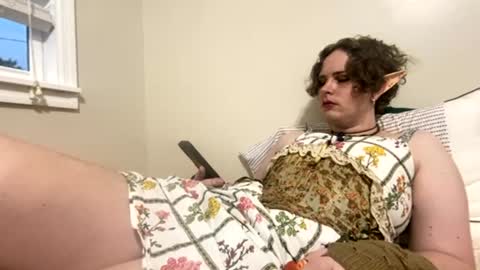 Snapshot of gothydoll chatting on 07/15/26, 12:16 Doll online show from 07/15/26, 12:16