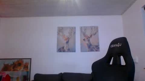 Snapshot of gotta1234 chatting on 12/17/25, 08:09 gotta1234 online show from 12/17/25, 08:09