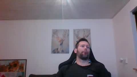 Snapshot of gotta1234 chatting on 12/19/25, 07:37 gotta1234 online show from 12/19/25, 07:37