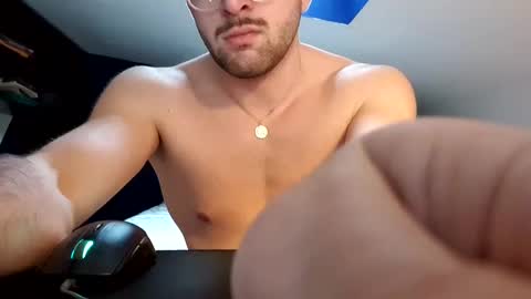 goura2000 online show from 03/09/25, 05:17