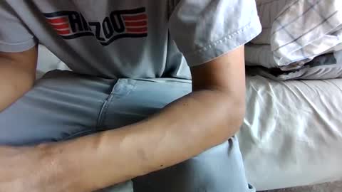 Snapshot of gowiththeflow37 chatting on 03/27/26, 01:33 watch me stroke online show from 03/27/26, 01:33