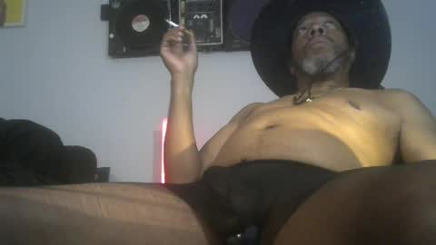 Snapshot of gr8peephole chatting on 07/26/26, 12:41 gr8peephole online show from 07/26/26, 12:41