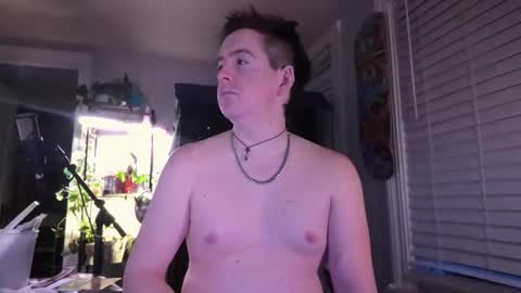 Snapshot of grabmybutt420 chatting on 04/14/26, 01:44 grabmybutt420 online show from 04/14/26, 01:44