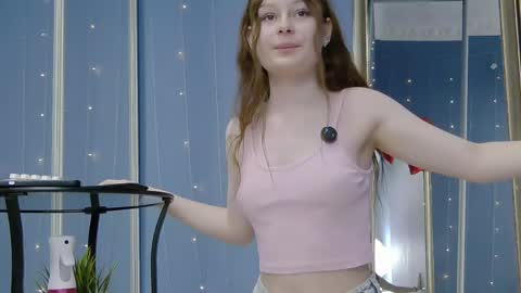 Snapshot of grace_agnes chatting on 04/17/26, 01:25 Grace online show from 04/17/26, 01:25
