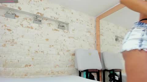 Snapshot of grace_daviss chatting on 11/26/25, 10:38 GRACE online show from 11/26/25, 10:38