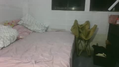 Snapshot of grace_dear chatting on 09/23/25, 07:06 luckygirl online show from 09/23/25, 07:06